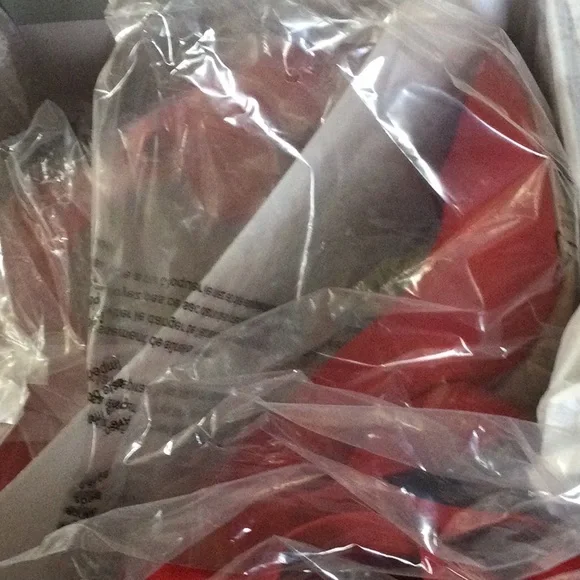 JLO Lipstick Red Rena Pump - Picture 4 of 9